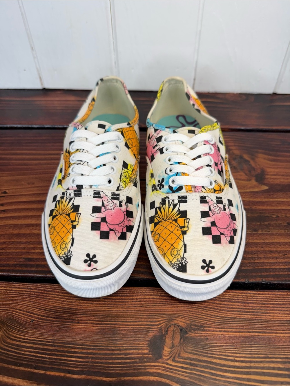 Vans x SpongeBob Authentic Airbrush Limited Edition Women’s 8 Men’s